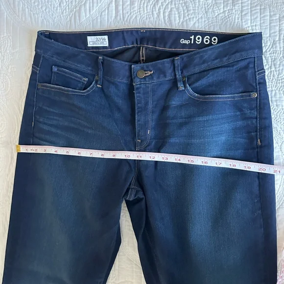 GAP 1969 original fit jeans. Size 14. - Picture 13 of 15